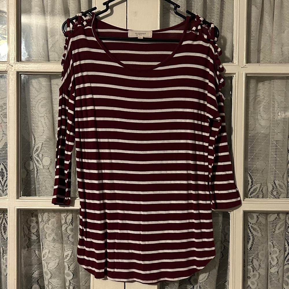 😉Bundle Day😉 Womens No Comment NY LA Maroon White Striped Shirt Cross Cross